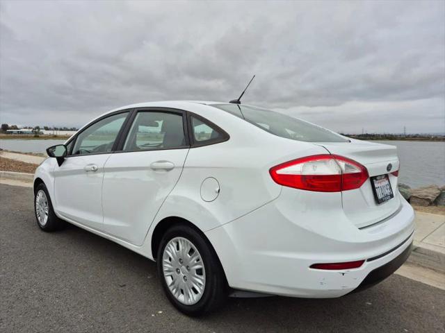 2016 Ford Fiesta S