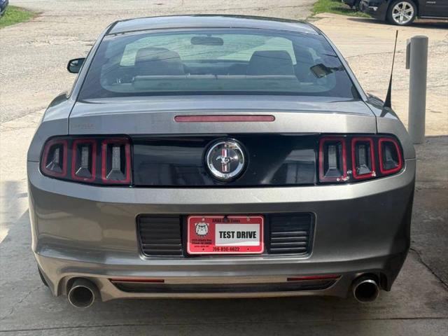 2014 Ford Mustang V6