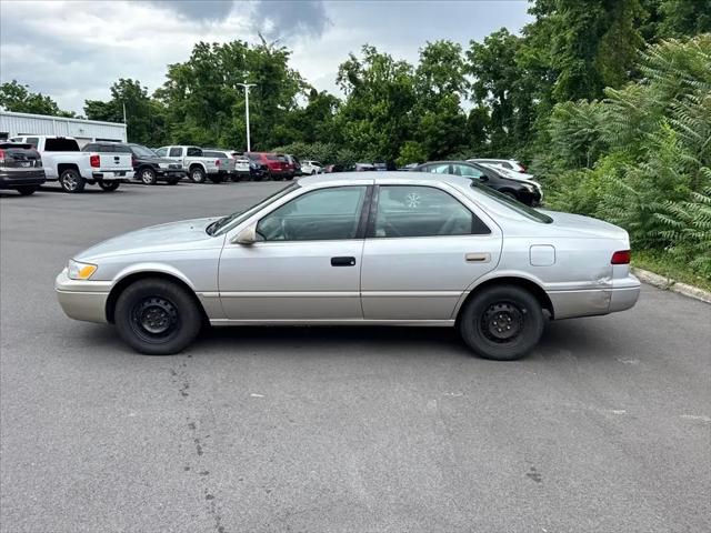1998 Toyota Camry LE