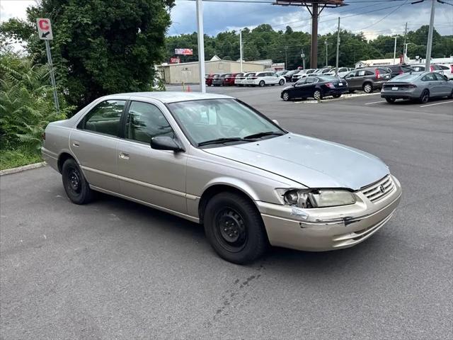 1998 Toyota Camry LE
