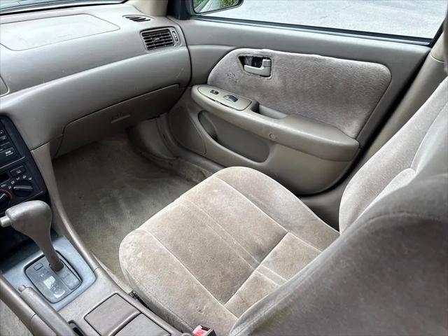 1998 Toyota Camry LE