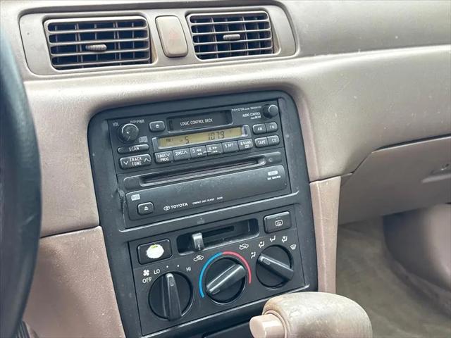 1998 Toyota Camry LE