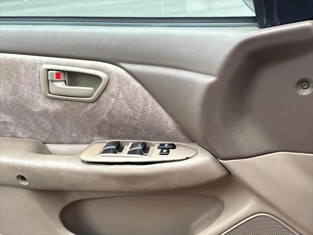 1998 Toyota Camry LE