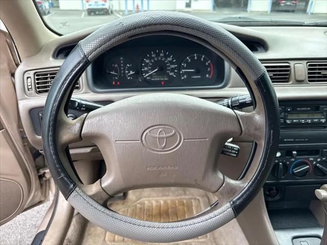 1998 Toyota Camry LE