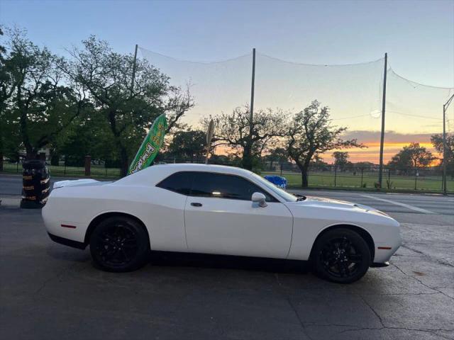 2019 Dodge Challenger SXT AWD
