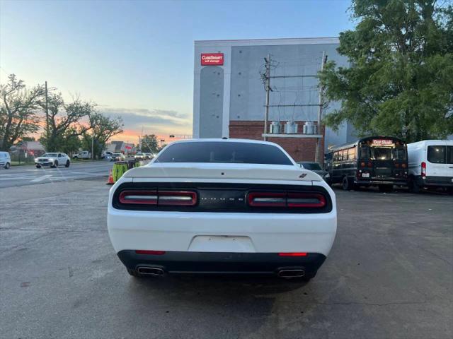 2019 Dodge Challenger SXT AWD
