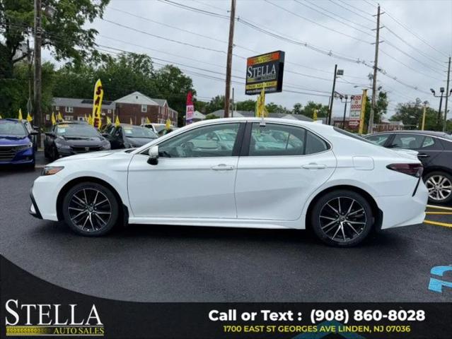 2024 Toyota Camry SE