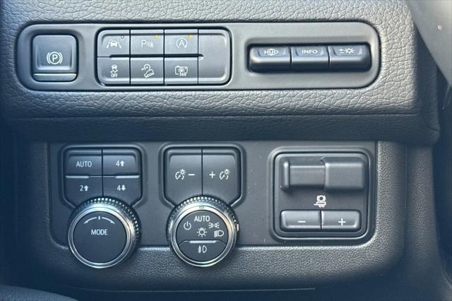 2024 GMC Yukon XL 4WD Denali
