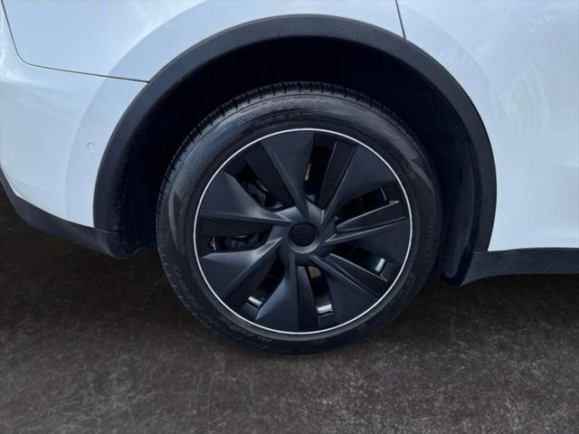 2022 Tesla Model Y Long Range Dual Motor All-Wheel Drive