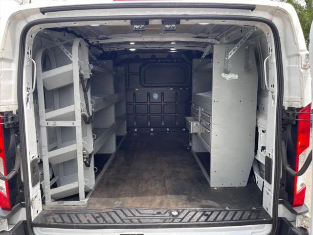 2018 Ford Transit w/60/40 Side Door w/RWB