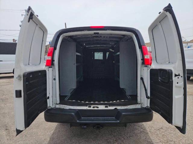 2017 GMC Savana 3500 Work Van