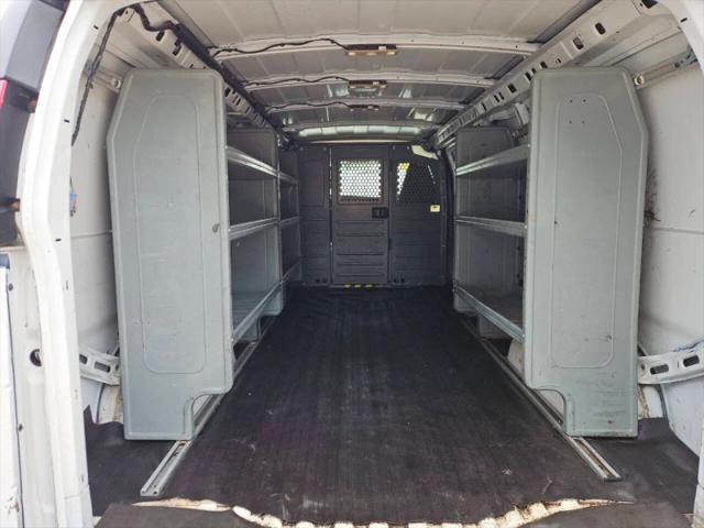 2017 GMC Savana 3500 Work Van