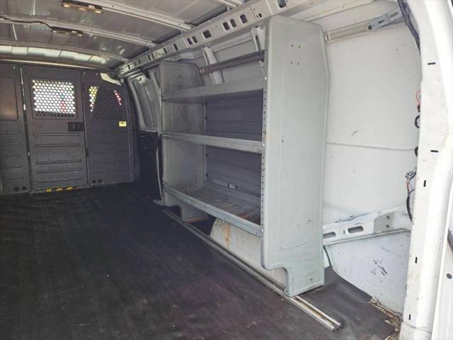 2017 GMC Savana 3500 Work Van