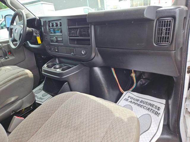 2017 GMC Savana 3500 Work Van