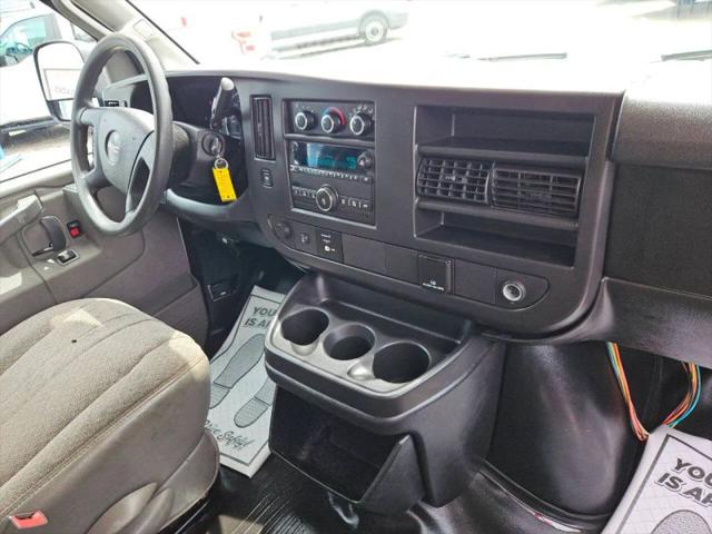 2017 GMC Savana 3500 Work Van