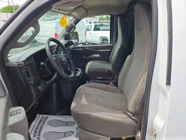 2017 GMC Savana 3500 Work Van