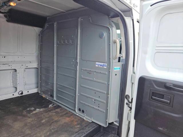 2015 Ford Transit w/60/40 Side Door w/LWB
