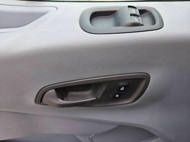 2015 Ford Transit w/60/40 Side Door w/LWB