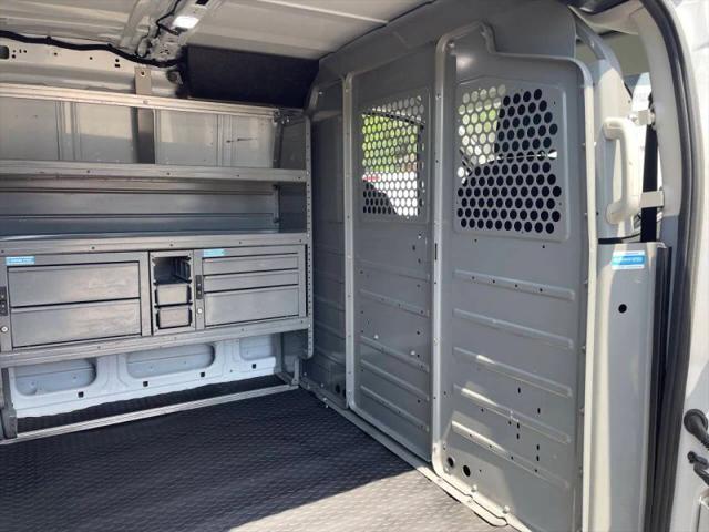 2019 Ford Transit w/60/40 Side Door w/RWB