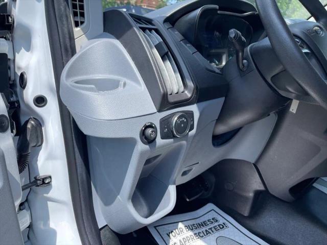 2019 Ford Transit w/60/40 Side Door w/RWB