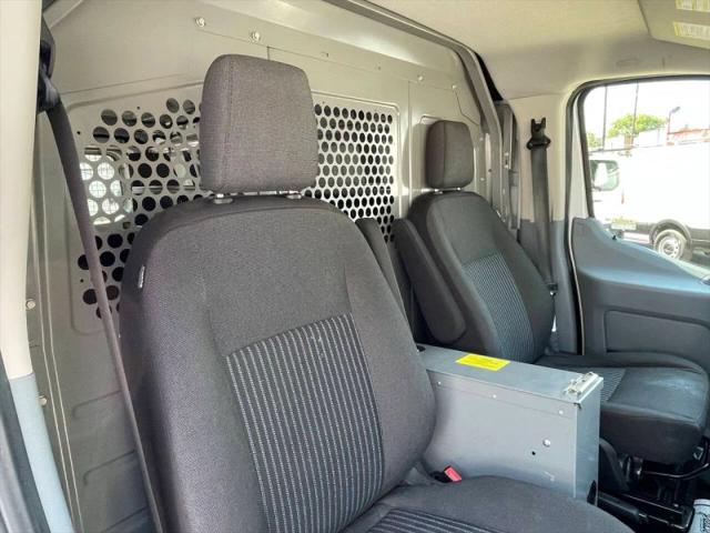 2019 Ford Transit w/60/40 Side Door w/RWB