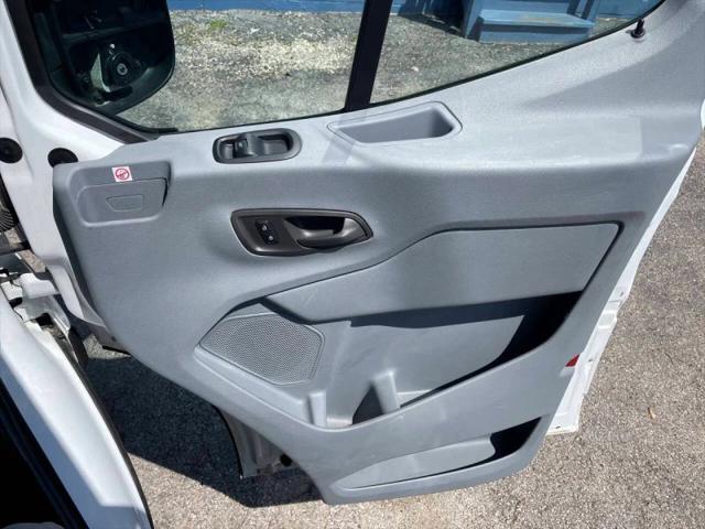2019 Ford Transit w/60/40 Side Door w/RWB