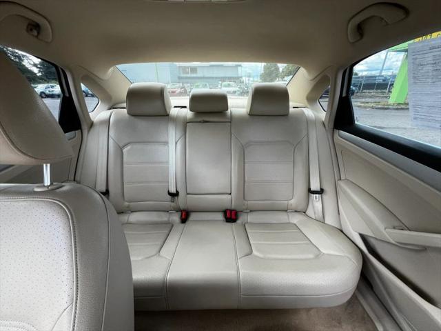 2013 Volkswagen Passat 2.5L SE