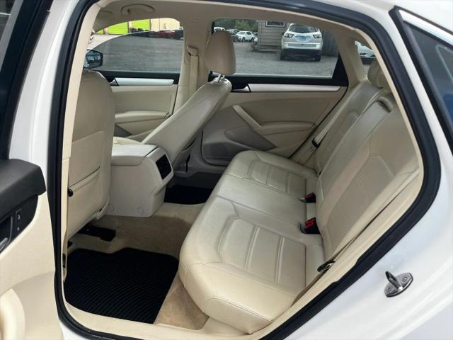 2013 Volkswagen Passat 2.5L SE