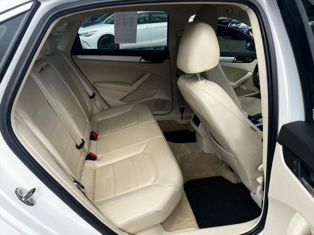 2013 Volkswagen Passat 2.5L SE