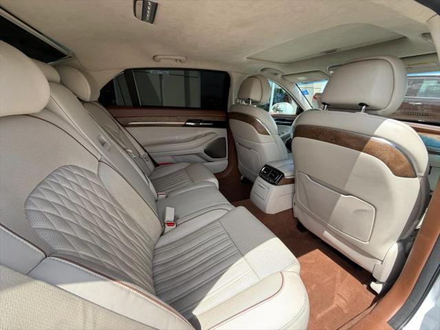 2020 Genesis G90 3.3T Premium RWD