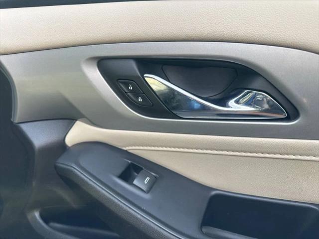 2022 Chevrolet Traverse FWD LT Leather