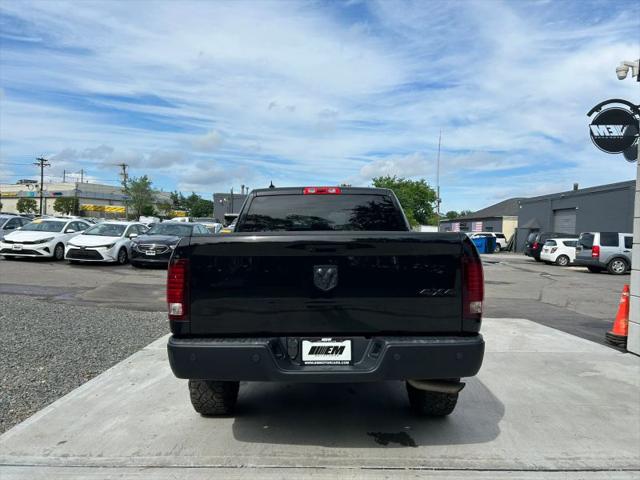 2022 Ram 1500 Classic Warlock Crew Cab 4x4 5'7" Box