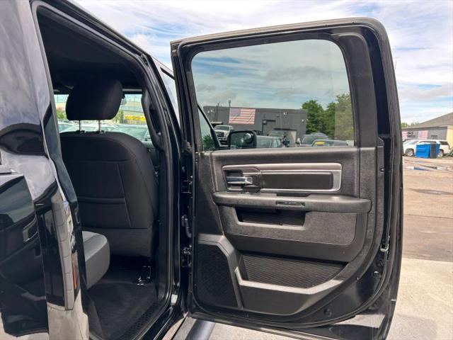2022 Ram 1500 Classic Warlock Crew Cab 4x4 5'7" Box