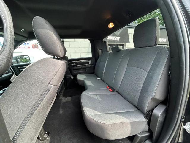 2022 Ram 1500 Classic Warlock Crew Cab 4x4 5'7" Box