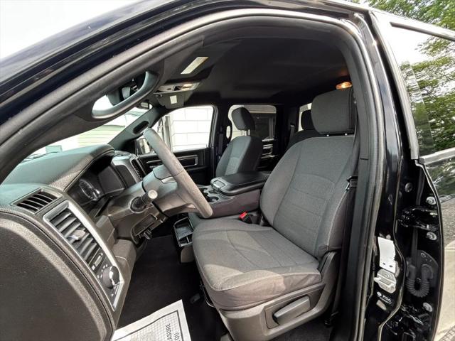 2022 Ram 1500 Classic Warlock Crew Cab 4x4 5'7" Box