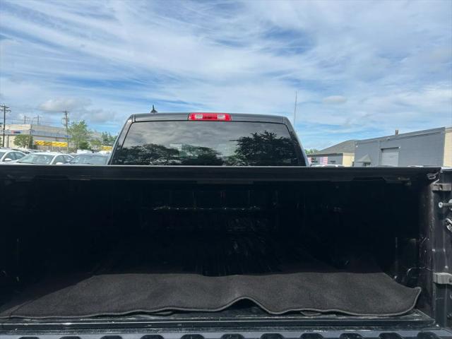 2022 Ram 1500 Classic Warlock Crew Cab 4x4 5'7" Box