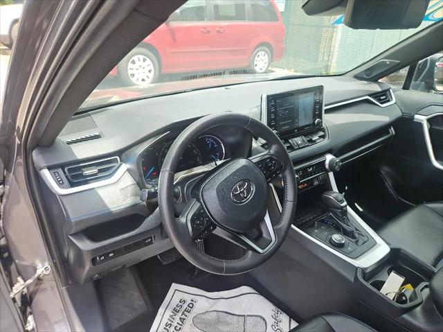 2019 Toyota RAV4 Hybrid XSE