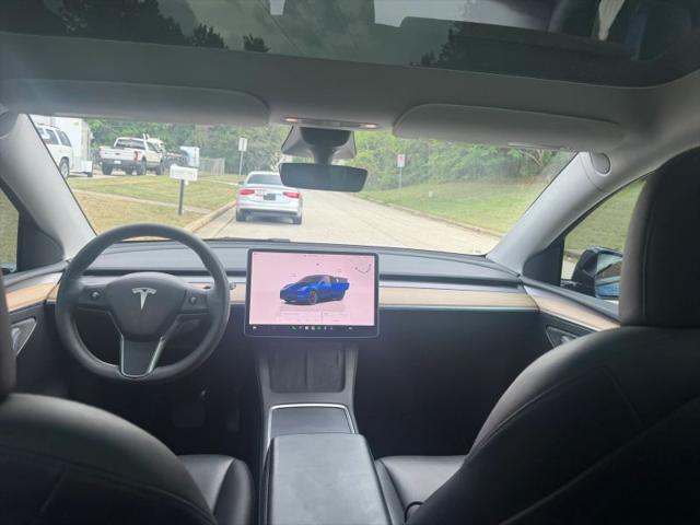 2022 Tesla Model Y Long Range Dual Motor All-Wheel Drive
