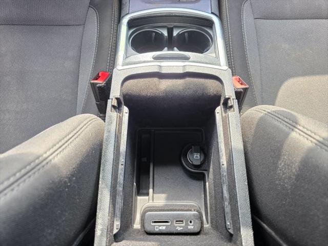 2017 Dodge Charger SE RWD