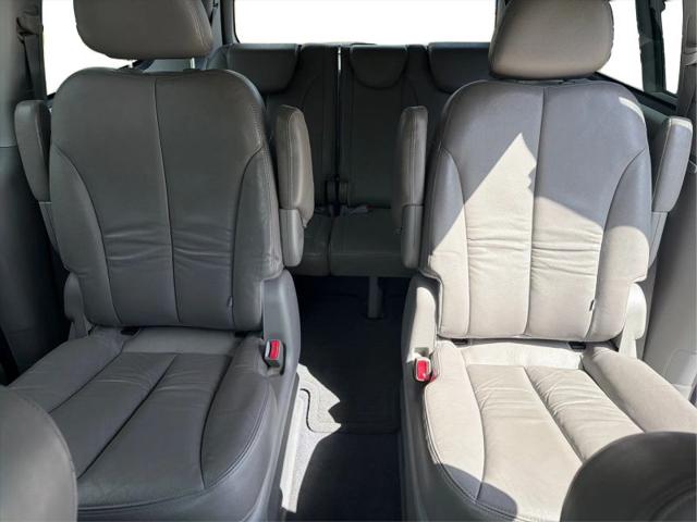 2012 Kia Sedona EX