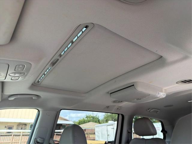 2012 Kia Sedona EX