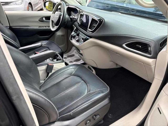 2018 Chrysler Pacifica Hybrid Limited