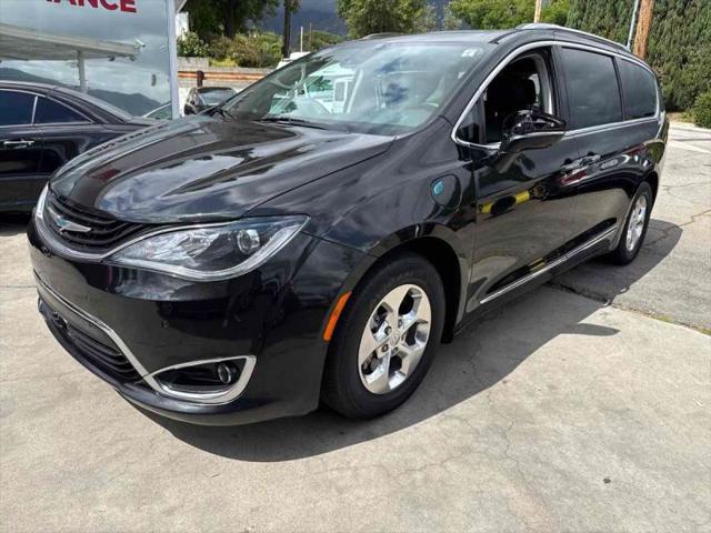 2018 Chrysler Pacifica Hybrid Limited