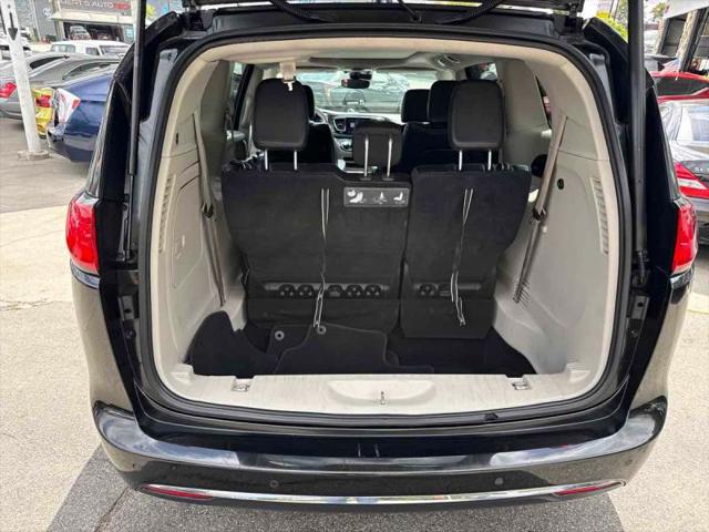 2018 Chrysler Pacifica Hybrid Limited