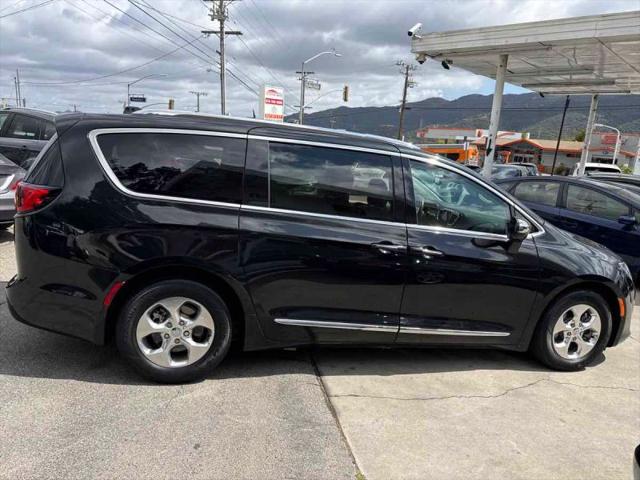 2018 Chrysler Pacifica Hybrid Limited