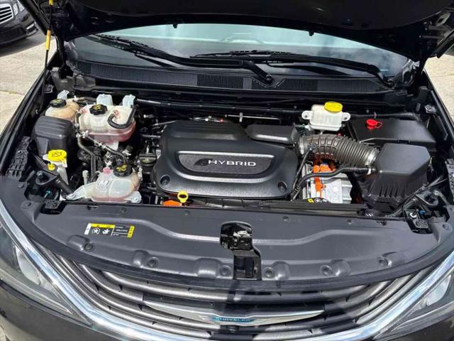 2018 Chrysler Pacifica Hybrid Limited