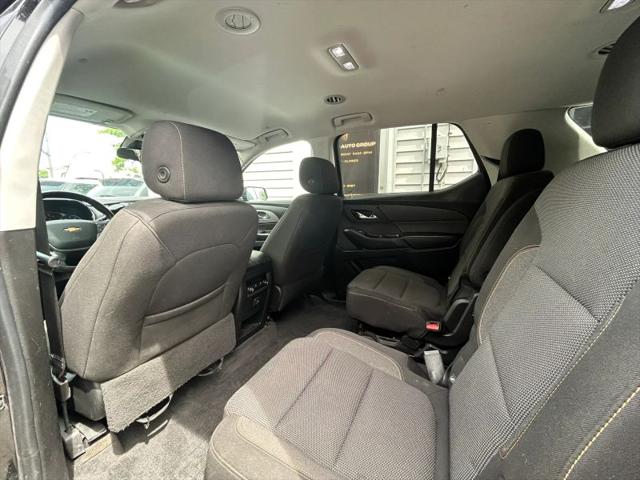 2020 Chevrolet Traverse FWD LT Cloth