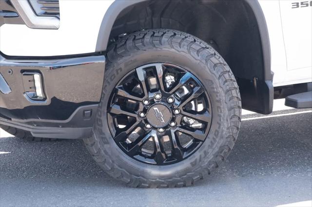 2026 Chevrolet Silverado 3500HD Crew Cab, Standard Bed, LTZ, 4WD