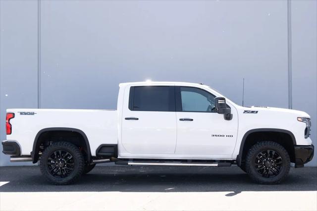 2026 Chevrolet Silverado 3500HD Crew Cab, Standard Bed, LTZ, 4WD