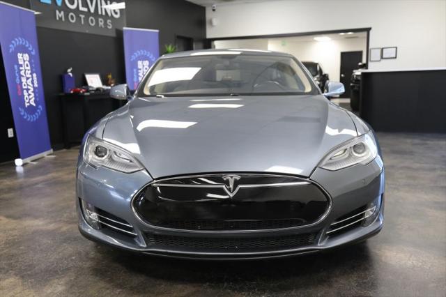 2014 Tesla Model S 85D